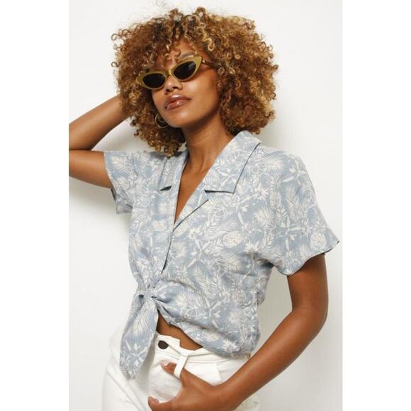 Mod Ref Babylon Cropped Top Size M Tropical Hawaiian Baby Blue - Picture 1 of 5